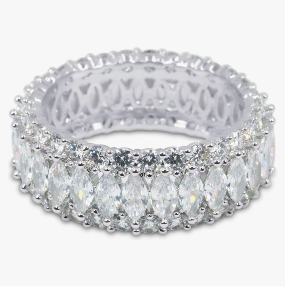 18K White Gold Marquis Cut Eternity Ring Band Stacked Layered Gift Present - Picture 1 of 3